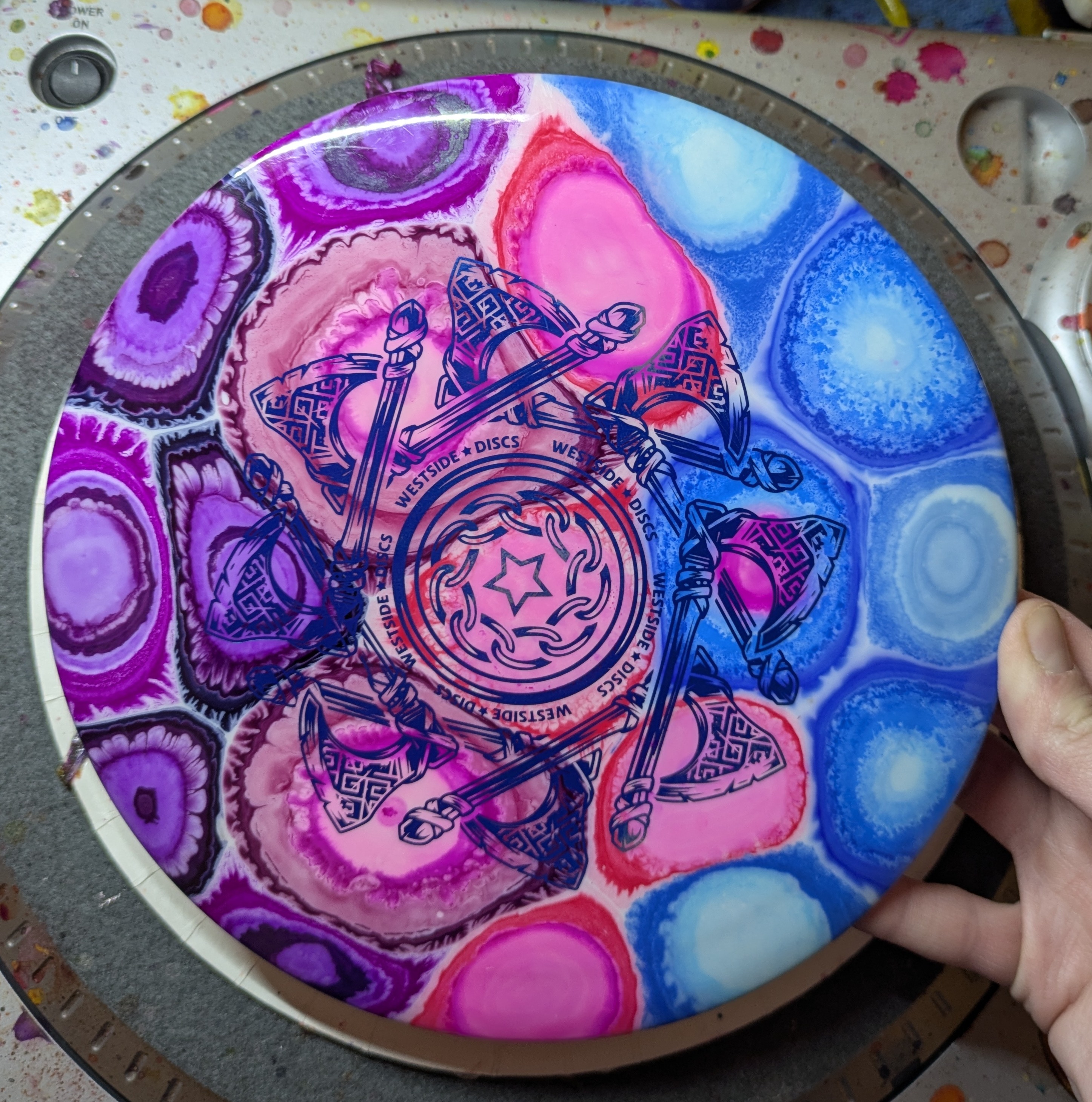 Featured dyed disc design 1